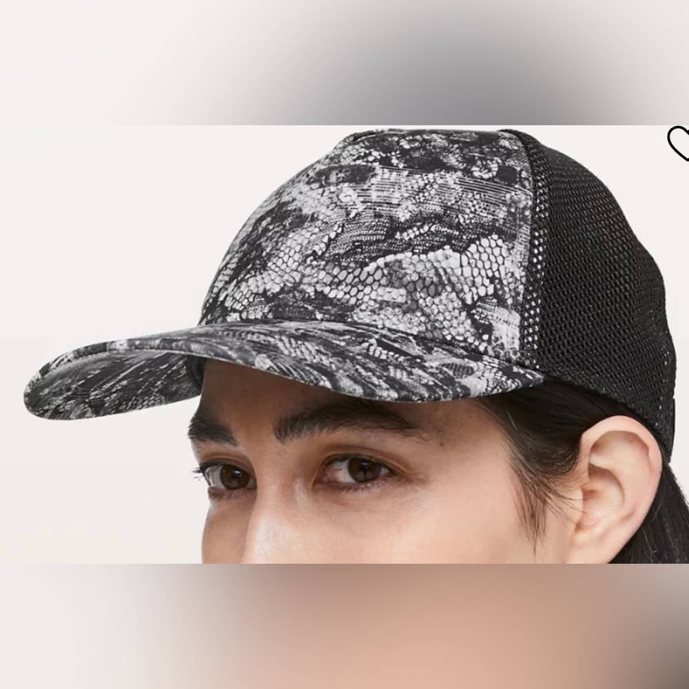 NWT Rare Lululemon City Adventurer Hat - Picture 3 of 5